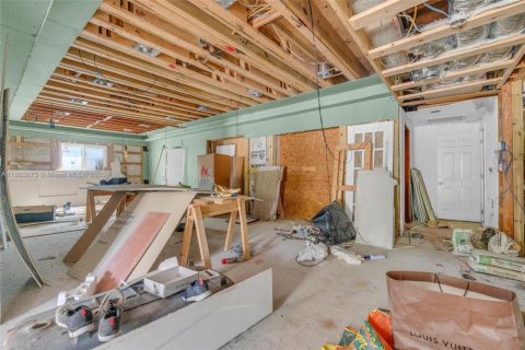 Villa ou maison à vendre à Miami Shores, Floride: 4 chambres, 159.14 m2 № 2019505 - photo 10