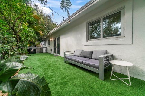 Снять в аренду виллу или дом в Холливуд, Флорида 4 спальни, 181.16м2, № 2021600 - фото 4