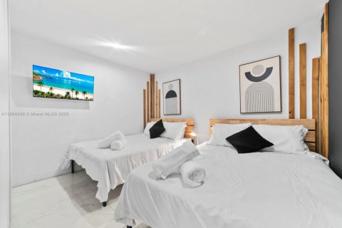 Снять в аренду виллу или дом в Холливуд, Флорида 4 спальни, 181.16м2, № 2021600 - фото 12