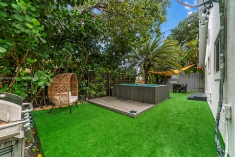 Снять в аренду виллу или дом в Холливуд, Флорида 4 спальни, 181.16м2, № 2021600 - фото 7