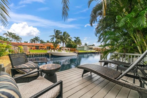 Дом в Холливуд, Флорида 4 спальни, 181.16м2 № 2021600