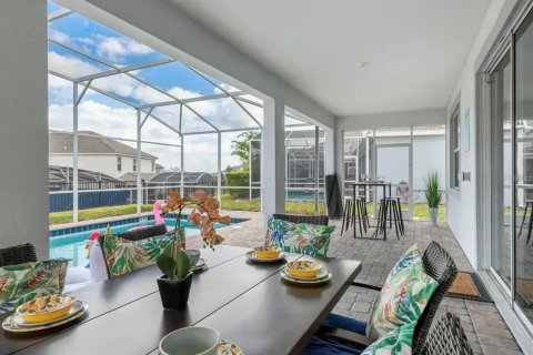 Casa en venta en Davenport, Florida, 9 dormitorios, 363.15 m2 № 2225307 - foto 16