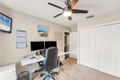 Casa en venta en Valrico, Florida, 4 dormitorios, 182.55 m2 № 1690138 - foto 25