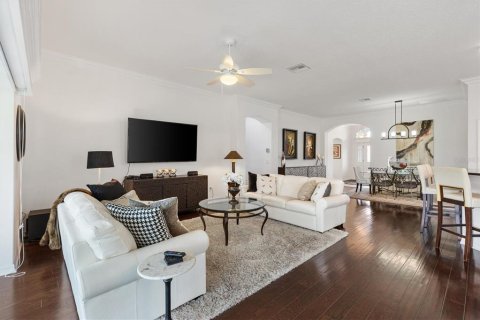 House in The Villages, Florida 3 bedrooms, 195.93 sq.m. № 1782183 - photo 10