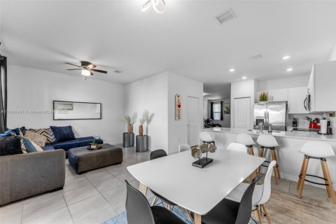 Adosado en venta en Homestead, Florida, 3 dormitorios, 157.47 m2 № 2012979 - foto 13