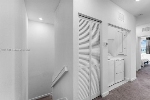 Adosado en venta en Homestead, Florida, 3 dormitorios, 157.47 m2 № 2012979 - foto 24