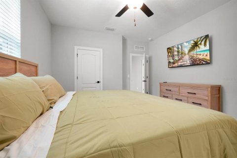 Villa ou maison à vendre à Kissimmee, Floride: 6 chambres, 256.22 m2 № 2427145 - photo 19