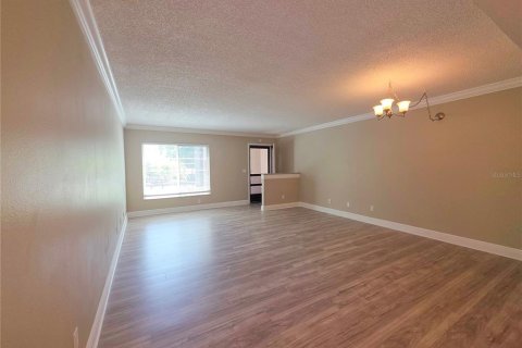 Condo in Clearwater, Florida, 2 bedrooms  № 2225051 - photo 6