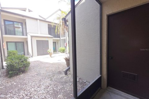 Condo in Clearwater, Florida, 2 bedrooms  № 2225051 - photo 15