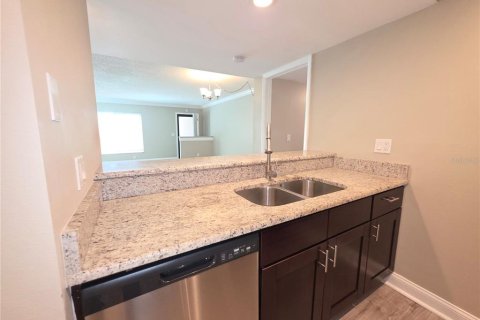 Condo in Clearwater, Florida, 2 bedrooms  № 2225051 - photo 5