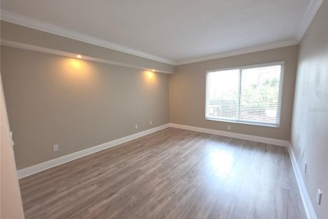 Condo in Clearwater, Florida, 2 bedrooms  № 2225051 - photo 8