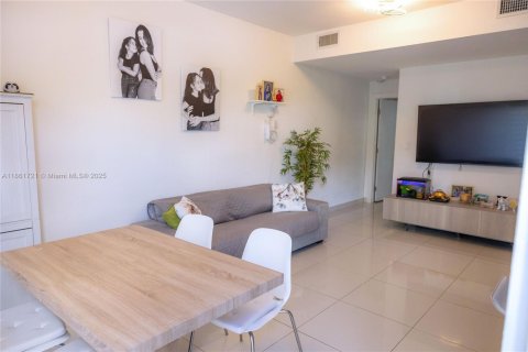 Villa ou maison à vendre à Homestead, Floride: 4 chambres, 133.22 m2 № 1977326 - photo 2