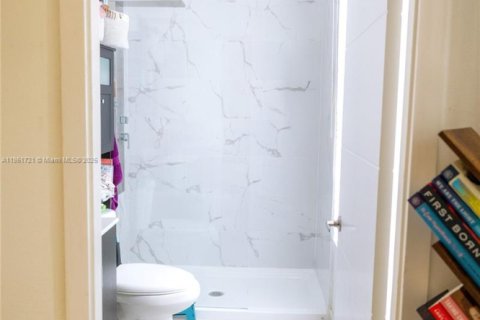 Villa ou maison à vendre à Homestead, Floride: 4 chambres, 133.22 m2 № 1977326 - photo 11