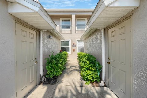 Condominio en venta en Orlando, Florida, 2 dormitorios, 133.59 m2 № 2304677 - foto 3