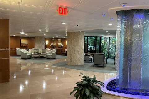 Снять в аренду кондоминиум в Ривьера-Бич, Флорида 2 спальни, 148.64м2, № 2065213 - фото 3