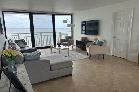 Снять в аренду кондоминиум в Ривьера-Бич, Флорида 2 спальни, 148.64м2, № 2065213 - фото 9