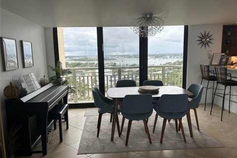 Снять в аренду кондоминиум в Ривьера-Бич, Флорида 2 спальни, 148.64м2, № 2065213 - фото 6