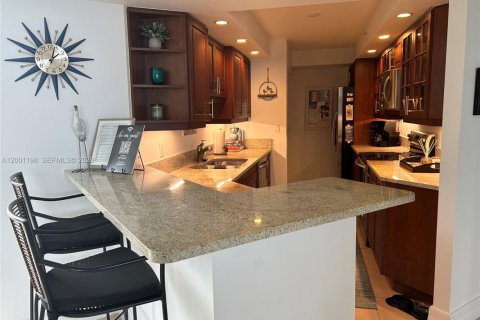 Снять в аренду кондоминиум в Ривьера-Бич, Флорида 2 спальни, 148.64м2, № 2065213 - фото 5