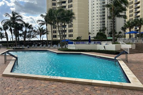 Снять в аренду кондоминиум в Ривьера-Бич, Флорида 2 спальни, 148.64м2, № 2065213 - фото 20
