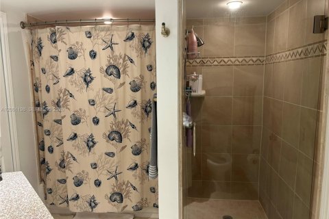 Снять в аренду кондоминиум в Ривьера-Бич, Флорида 2 спальни, 148.64м2, № 2065213 - фото 15