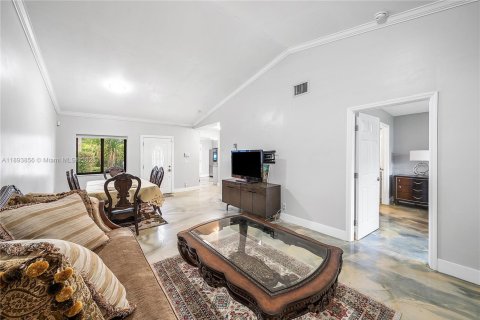 Townhouse in Atlantis, Florida 3 bedrooms, 121.52 sq.m. № 1947753 - photo 9