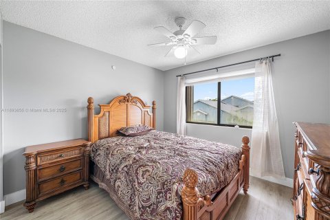 Townhouse in Atlantis, Florida 3 bedrooms, 121.52 sq.m. № 1947753 - photo 20