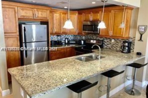 Copropriété à louer à Hollywood, Floride: 1 chambre, 83.24 m2 № 1729383 - photo 9