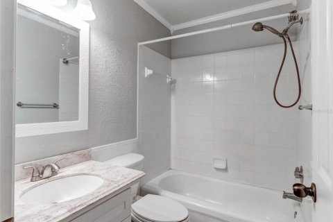 Touwnhouse à louer à Tampa, Floride: 2 chambres, 141.77 m2 № 2267286 - photo 25