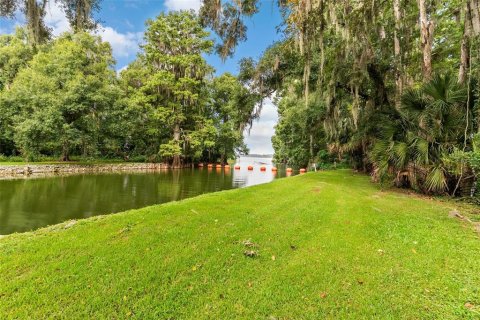 Villa ou maison à louer à Thonotosassa, Floride: 2 chambres, 270.16 m2 № 2167308 - photo 2