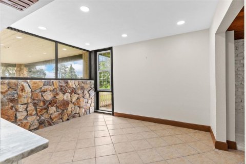 Villa ou maison à louer à Thonotosassa, Floride: 2 chambres, 270.16 m2 № 2167308 - photo 19