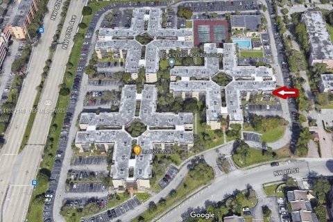 Купить кондоминиум в Майами, Флорида 2 спальни, 95.69м2, № 1990607 - фото 12