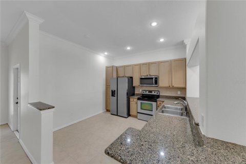 Touwnhouse à vendre à Tarpon Springs, Floride: 3 chambres, 174.75 m2 № 2235721 - photo 11