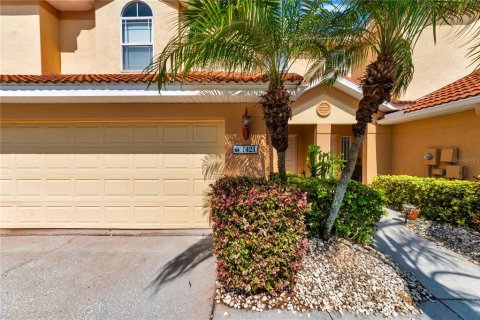 Touwnhouse à vendre à Tarpon Springs, Floride: 3 chambres, 174.75 m2 № 2235721 - photo 4