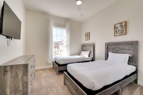 Adosado en venta en Kissimmee, Florida, 5 dormitorios, 197.14 m2 № 1918569 - foto 20