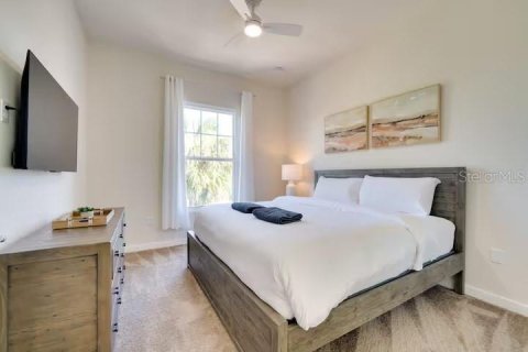 Adosado en venta en Kissimmee, Florida, 5 dormitorios, 197.14 m2 № 1918569 - foto 15