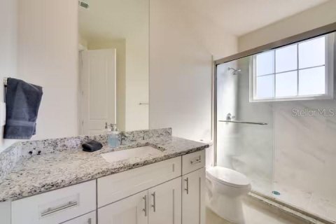 Adosado en venta en Kissimmee, Florida, 5 dormitorios, 197.14 m2 № 1918569 - foto 19