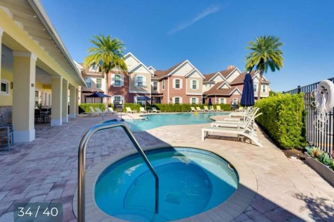 Adosado en venta en Kissimmee, Florida, 5 dormitorios, 197.14 m2 № 1918569 - foto 28