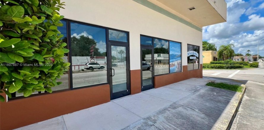 Immobilier commercial à Miami, Floride № 2081562