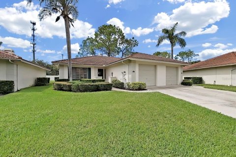 Casa en venta en Tampa, Florida, 2 dormitorios, 108.32 m2 № 1906033 - foto 1