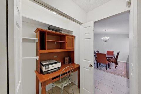 Casa en venta en Tampa, Florida, 2 dormitorios, 108.32 m2 № 1906033 - foto 18