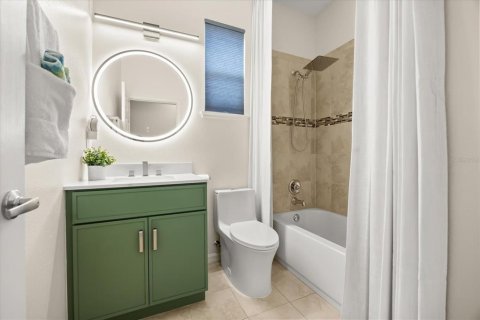 House in Orlando, Florida 4 bedrooms, 175.12 sq.m. № 1813751 - photo 22