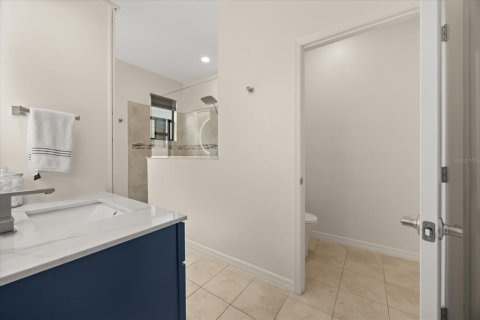 House in Orlando, Florida 4 bedrooms, 175.12 sq.m. № 1813751 - photo 30
