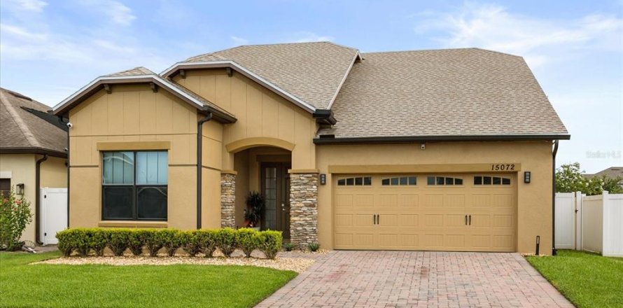 House in Orlando, Florida 4 bedrooms, 175.12 sq.m. № 1813751
