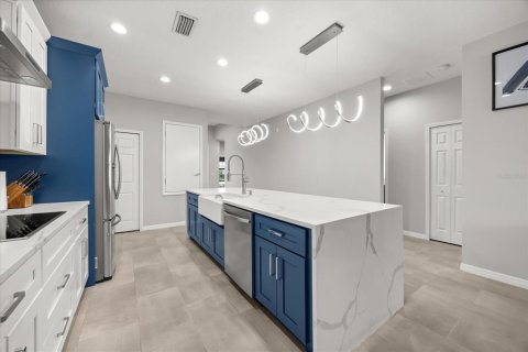 House in Orlando, Florida 4 bedrooms, 175.12 sq.m. № 1813751 - photo 12