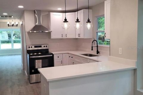 Casa en venta en Saint Petersburg, Florida, 2 dormitorios, 94.11 m2 № 1918697 - foto 9