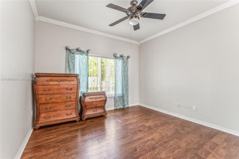 House in Orlando, Florida 4 bedrooms № 1956258 - photo 12