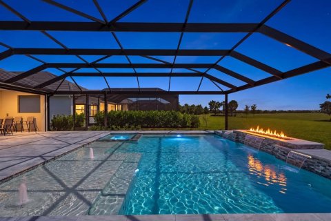 Villa ou maison à vendre à Lakewood Ranch, Floride: 4 chambres, 297.01 m2 № 2419031 - photo 2