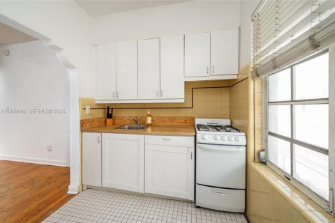 Снять в аренду кондоминиум в Майами-Бич, Флорида 46.54м2, № 2049756 - фото 14