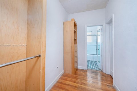 Снять в аренду кондоминиум в Майами-Бич, Флорида 46.54м2, № 2049756 - фото 19