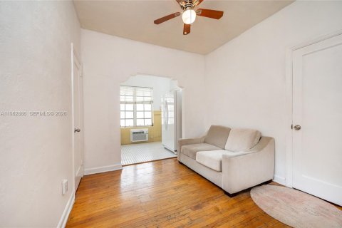 Снять в аренду кондоминиум в Майами-Бич, Флорида 46.54м2, № 2049756 - фото 11